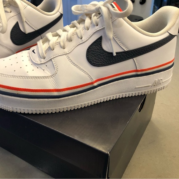 Air Force 1 ‘07 LV8 1 - Picture 7 of 10